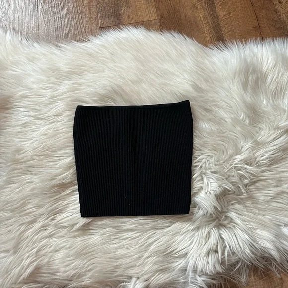 ARITZIA Babaton Sculpt Knit Cropped Tube Top - Picture 5 of 6